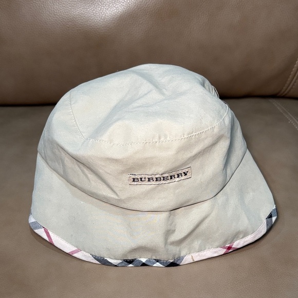 Burberry reversible Bucket Hat - Picture 2 of 5
